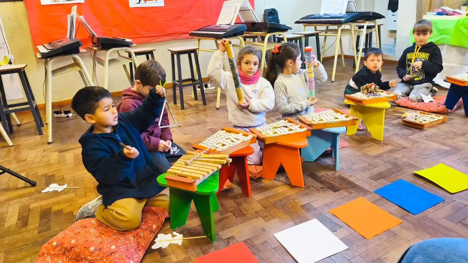 Pequeños instrumentistas aula