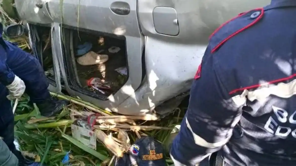 APARATOSO ACCIDENTE en Barlovento cobra la vida de una mujer y deja 5 heridos