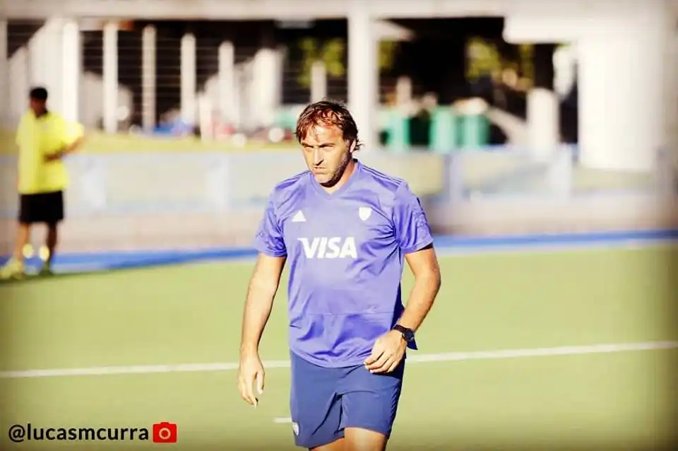 Las Leonas, con plantel para el debut
