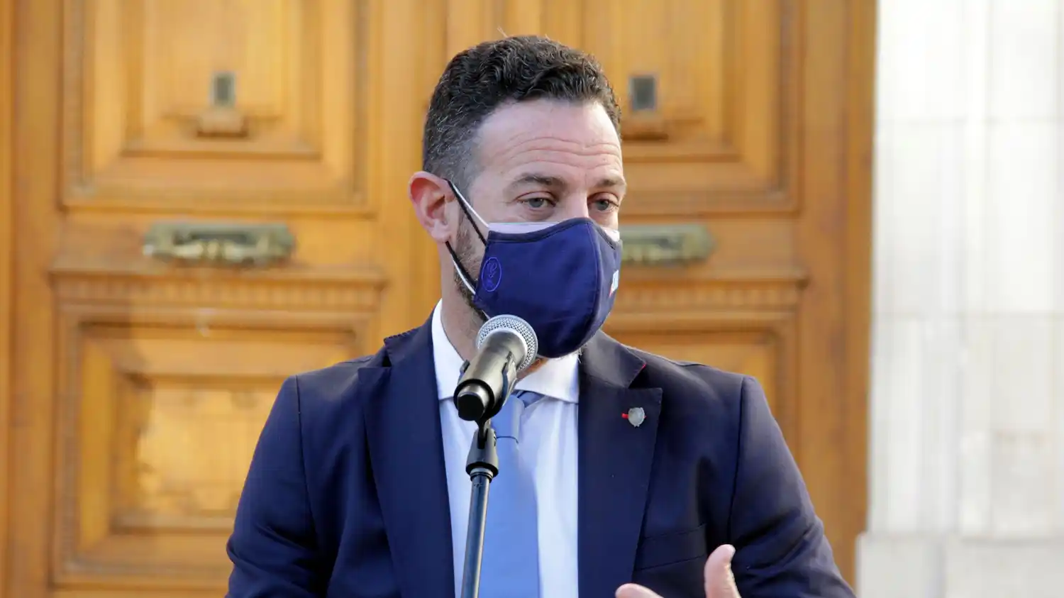 “No hay vacunatorios VIP en la provincia de Santa Fe”, indicó Sukerman