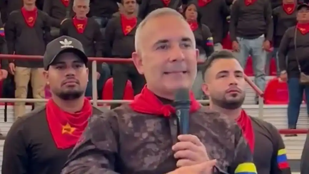 ¿COLECTIVOS RELANZADOS? Bernal activa mil 200 Unidades Populares por la paz (+Reporte)