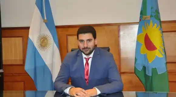 El intendente de 25 de Mayo, Ramiro Egüen, cambió de camiseta y se pasó a las filas de la Libertad Avanza