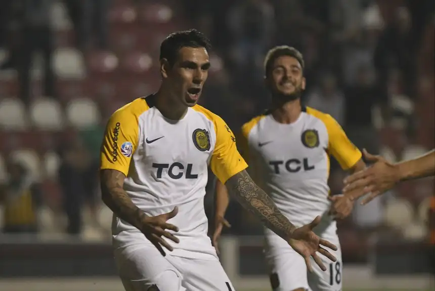 Central avanzó con penales y se cruzará con Newell´s