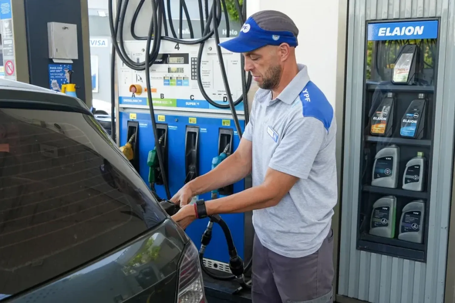 Aumenta la nafta: cuánto cuesta el litro de súper en YPF desde el 1° de abril