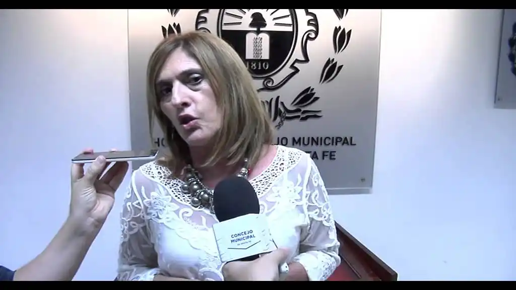 Un proyecto de Adriana Molina busca prohibir en la ciudad las whiskerías y cabarets