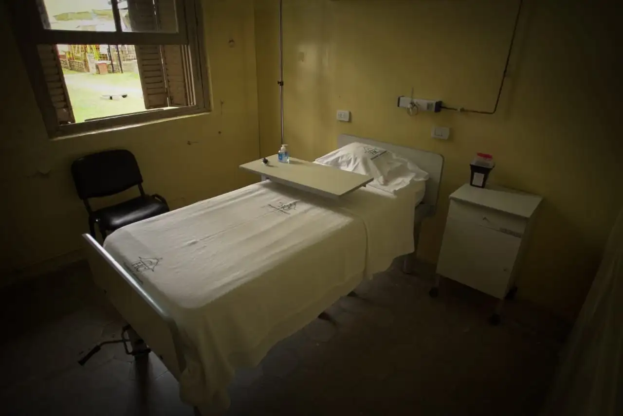 El Hospital Centenario aumentó la capacidad de camas para coronavirus