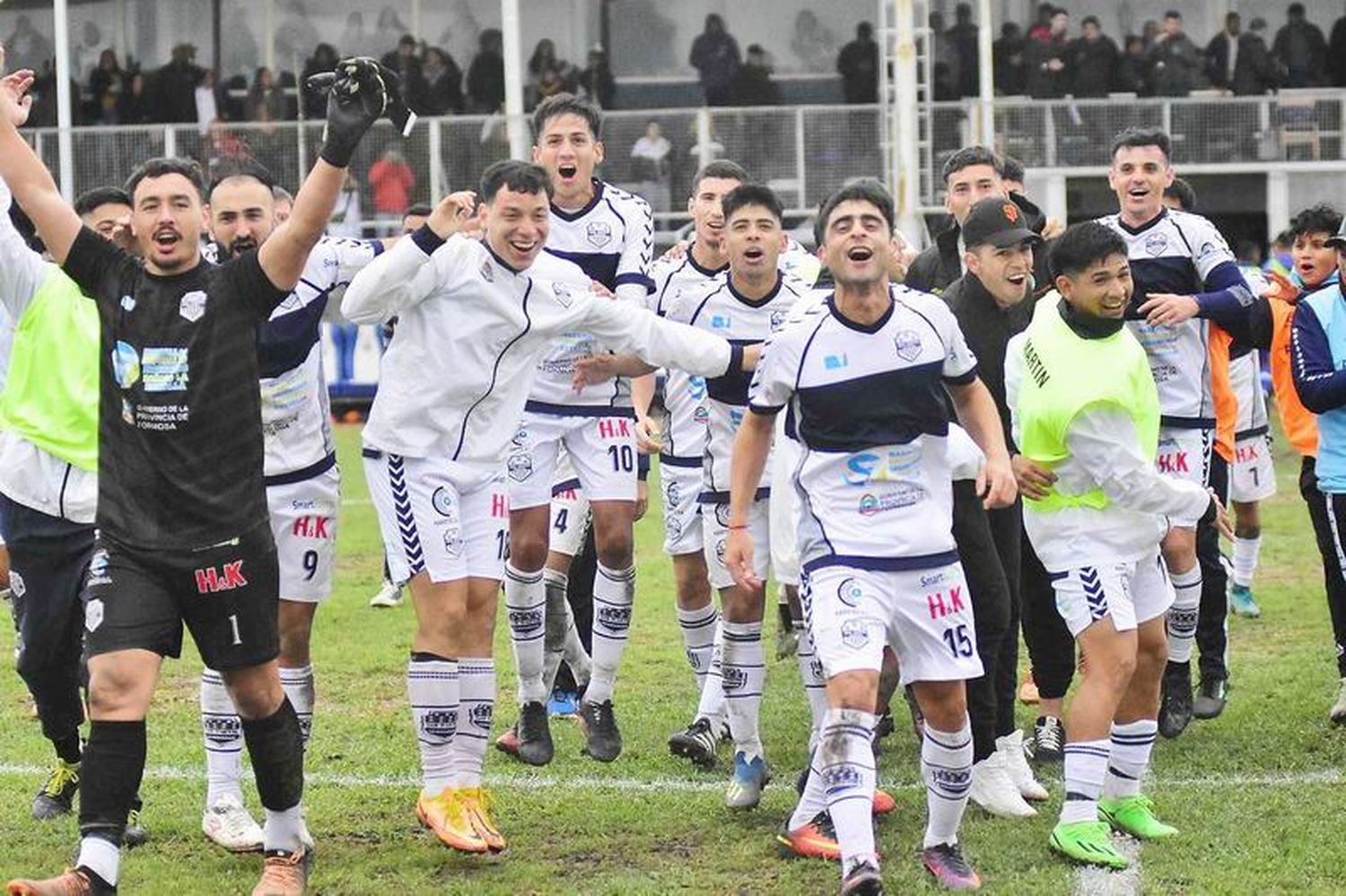 San Martín festejó en
el duelo de formoseños