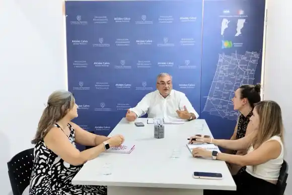Calvo mantuvo una reunión de trabajo con la Jueza de Familia Liza Báscolo