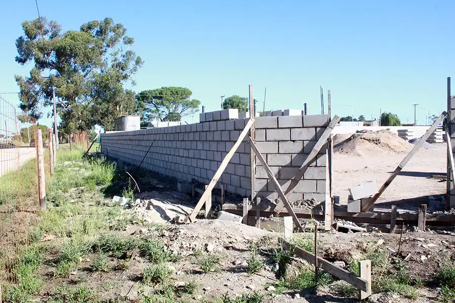 Avanza obra en el complejo de 98 y 67