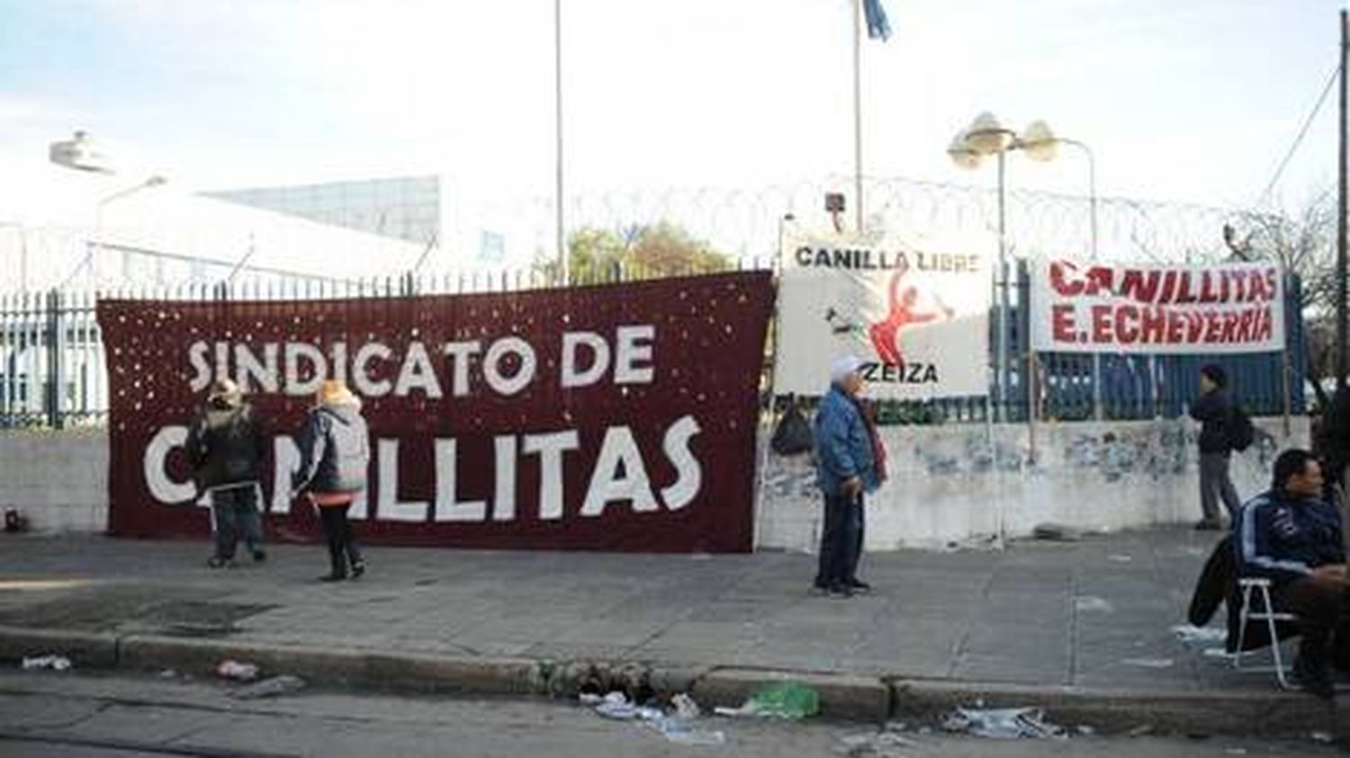 Canillitas van al paro todos los feriados nacionales por tiempo indeterminado