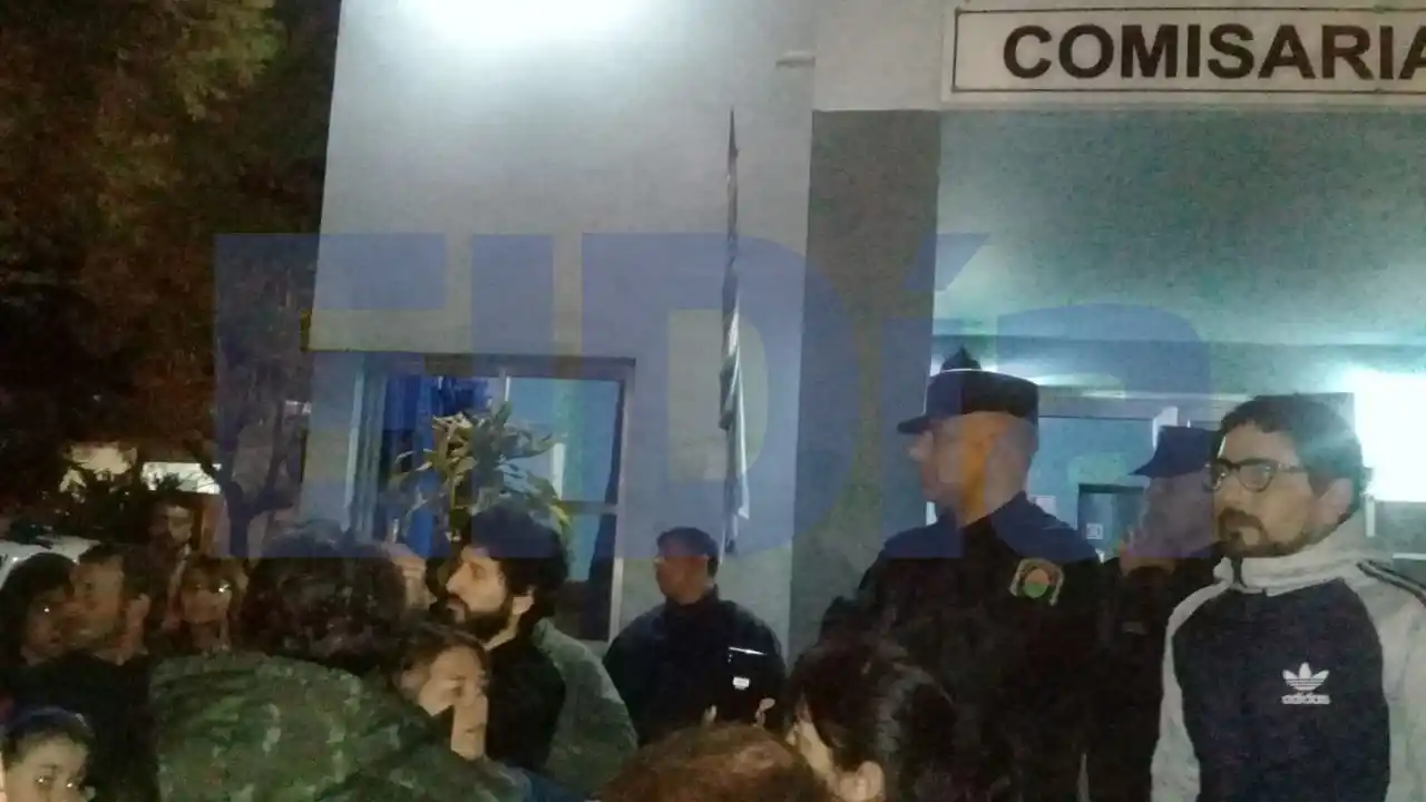 Ahora: vecinos piden más seguridad en la Comisaría Sexta 