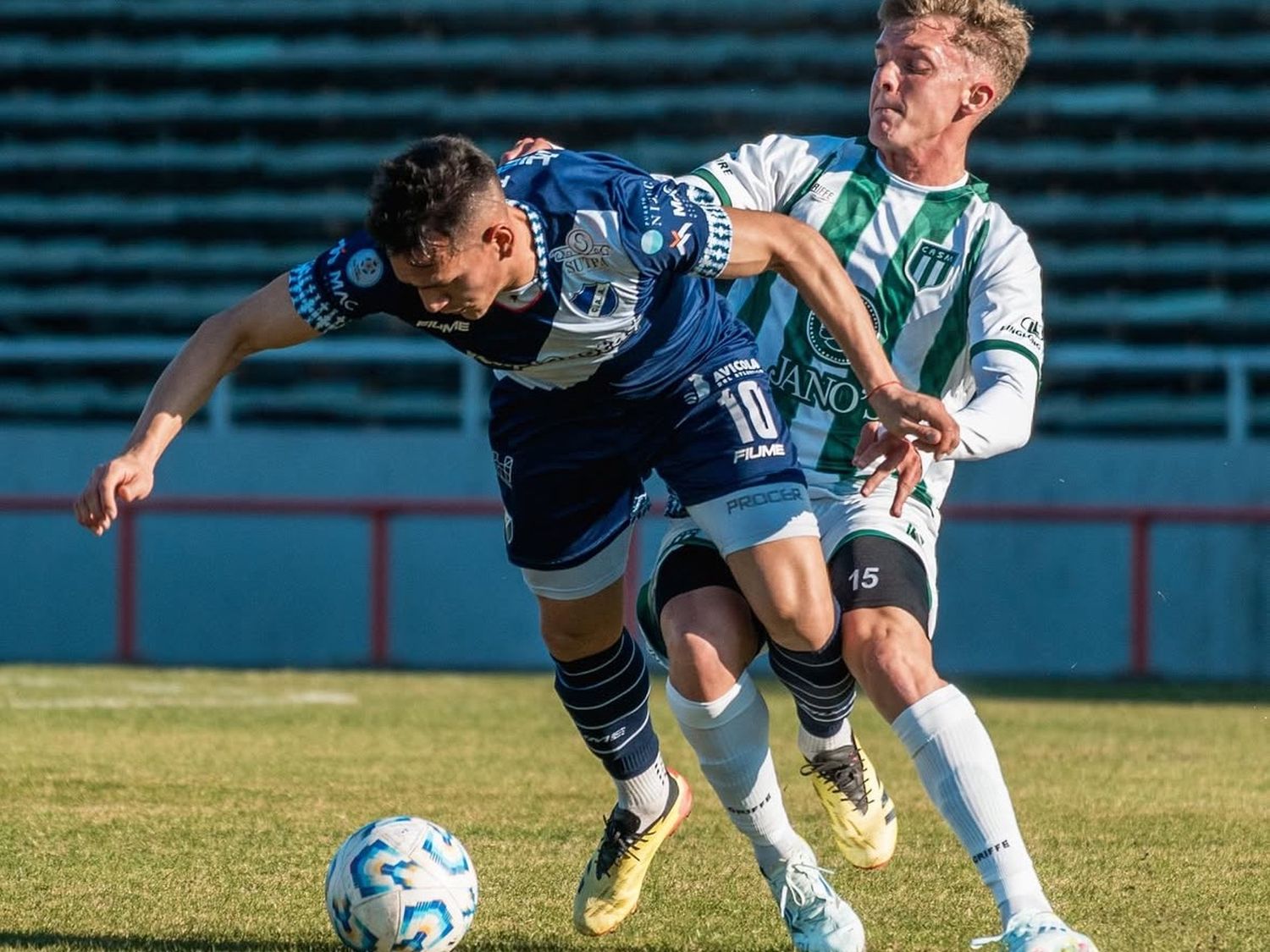 Alvarado quiere levantarse frente a Almagro