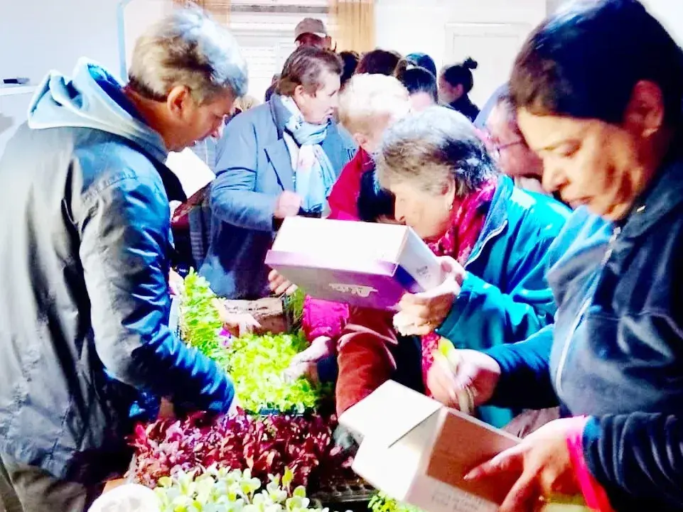 Continúan las charlas sobre huertas orgánicas “Cultivando vida y experiencias”