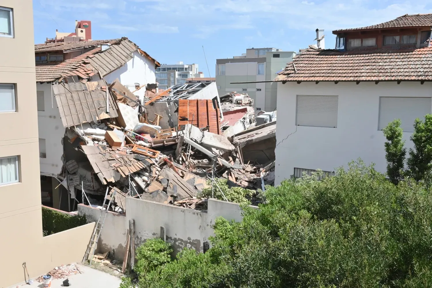 Villa Gesell: el cuerpo hallado entre los escombros es de la exdueña del hotel