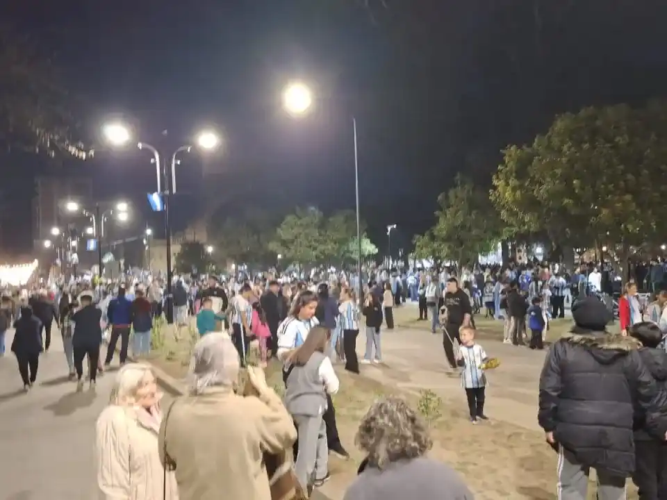 La fiesta se vio opacada en el final.