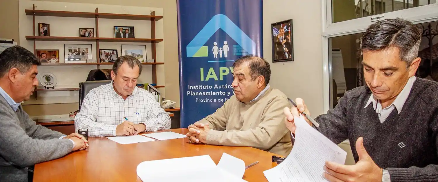 El IAPV y el Colegio de Profesionales de la Agrimensura suscribieron la colaboración y asistencia