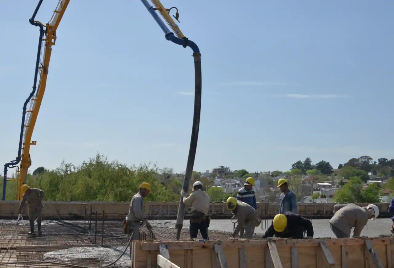 Comenzó la última etapa de construcción de la estructura del edificio del Conservatorio y el IPAT