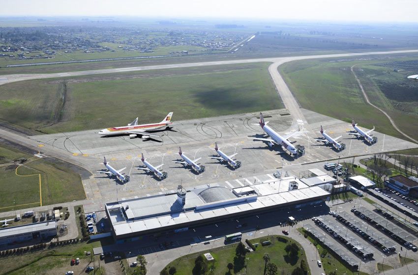El aeropuerto de Rosario recibió la certificación internacional de aeródromo por cumplir estándares de seguridad operacional