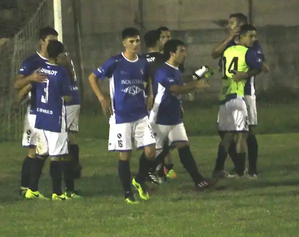 Central Larroque y Deportivo van por el título de la Copa Gualeguaychú