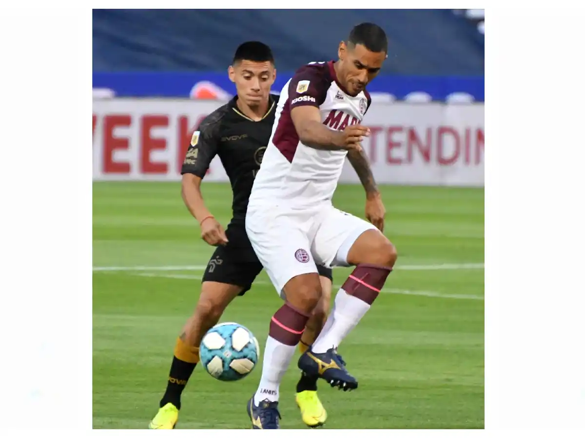 Talleres, con Navarro entre los once, empató con Lanús 