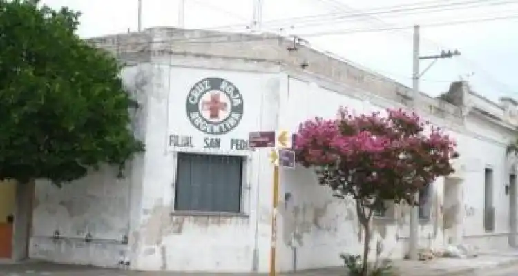 Versiones cruzadas sobre la Cruz Roja
