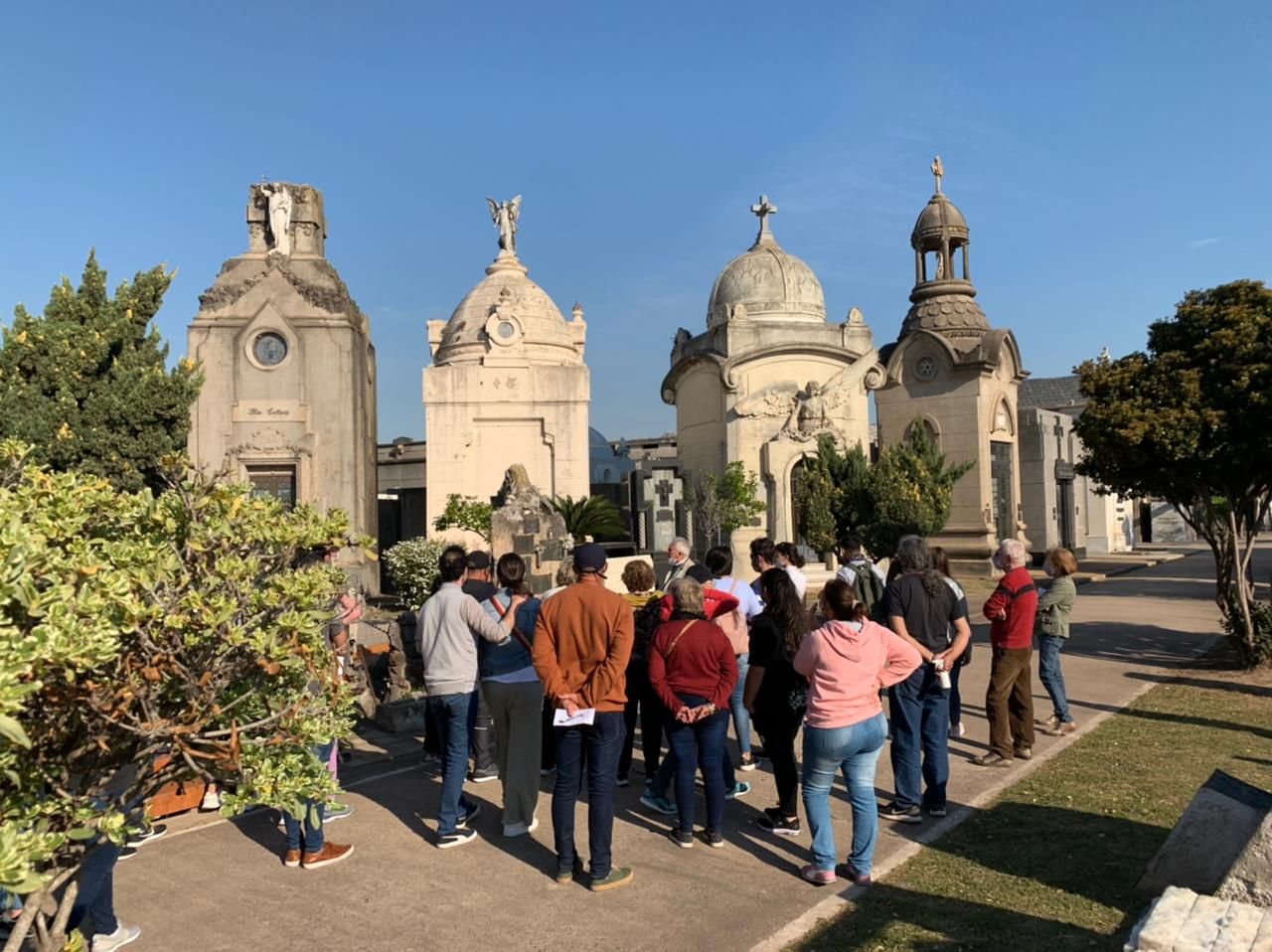 El Archivo Gráfico inscribe para un paseo sobre simbología funeraria en el cementerio