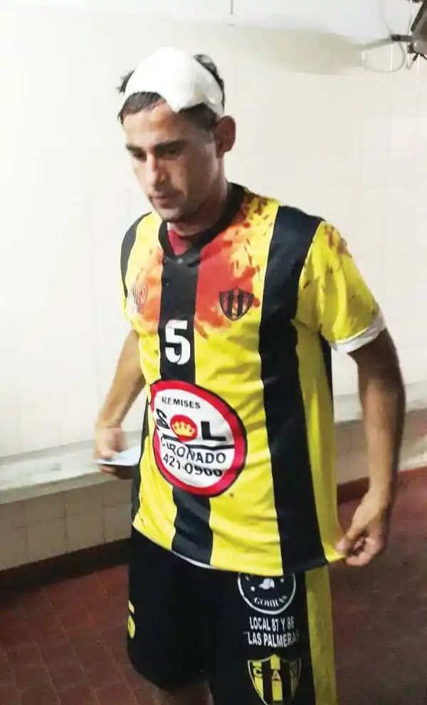 Graves incidentes tras el empate  entre Wanderer�"s y 9 de Julio