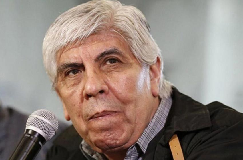Hugo Moyano pasó por Rosario y cuestionó a los gremialistas que no van a pedir bono compensatorio de fin de año
