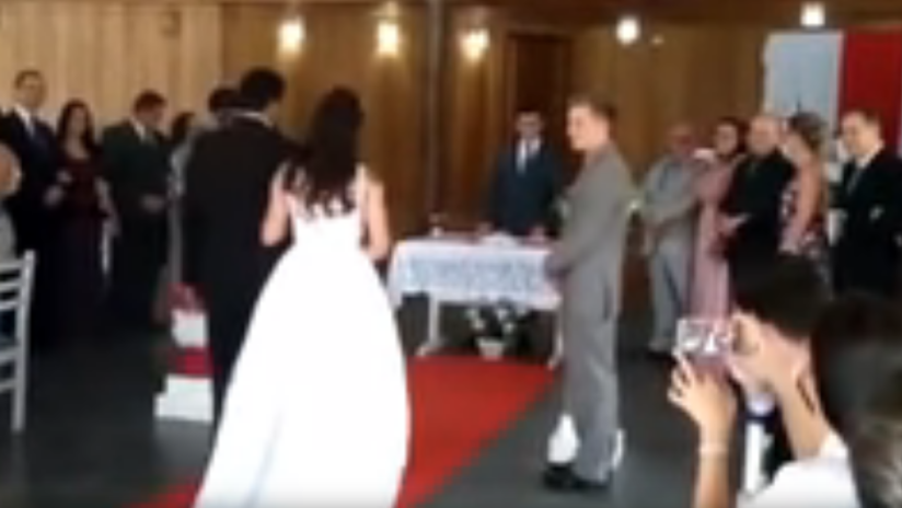 Papelón: Unos “gemidos inconfundibles” se escuchan durante una boda