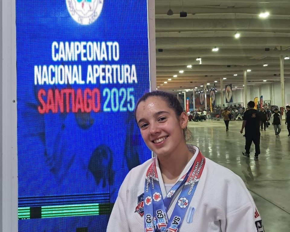 Bustos consiguió dos medallas en Santiago del Estero.