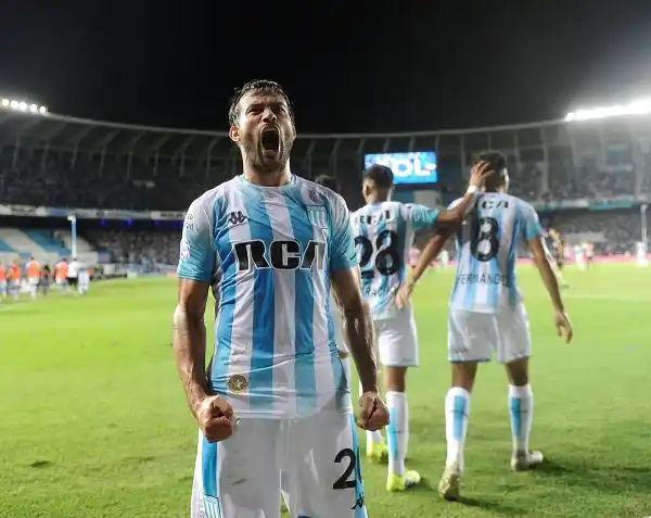 Racing le ganó con lo justo a Estudiantes y se ilusiona