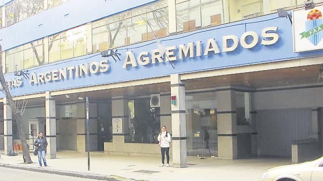 Agremiados juega su partido y hay polémica por la huelga que anticipó
