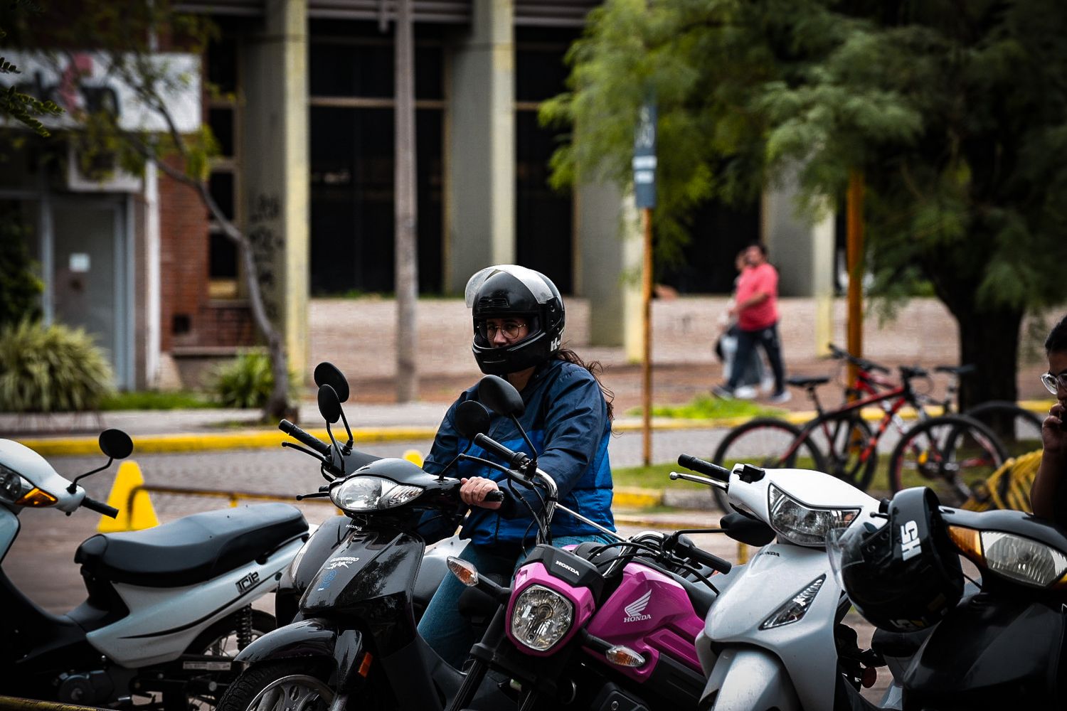 La temperatura estará entre los 15 °C y los 26 °C.