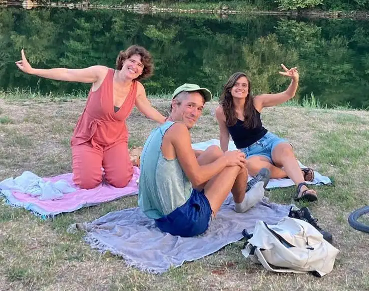 Con Axel un amigo francés y Melina una amiga catalán en Besançon en el 2022-