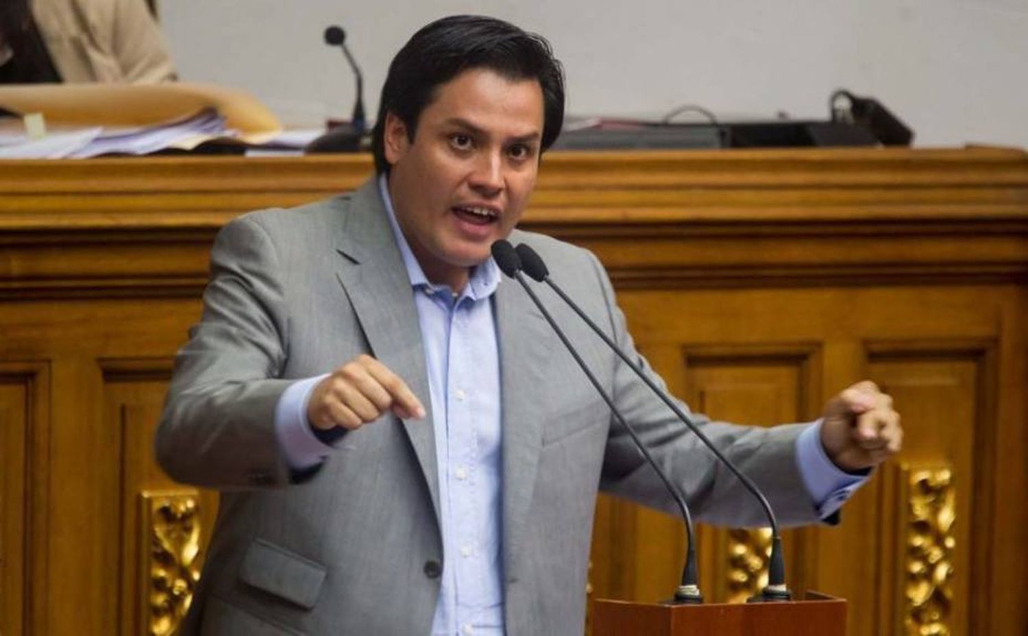 «Irán usa a Venezuela para evitar sanciones de EE.UU», denuncia Carlos Paparoni