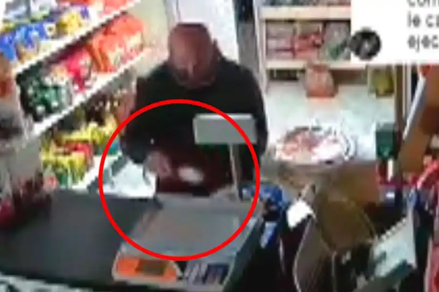 #EsViral | Quiso robar salames en un comercio, hizo mucho ruido y utilizó una particular excusa