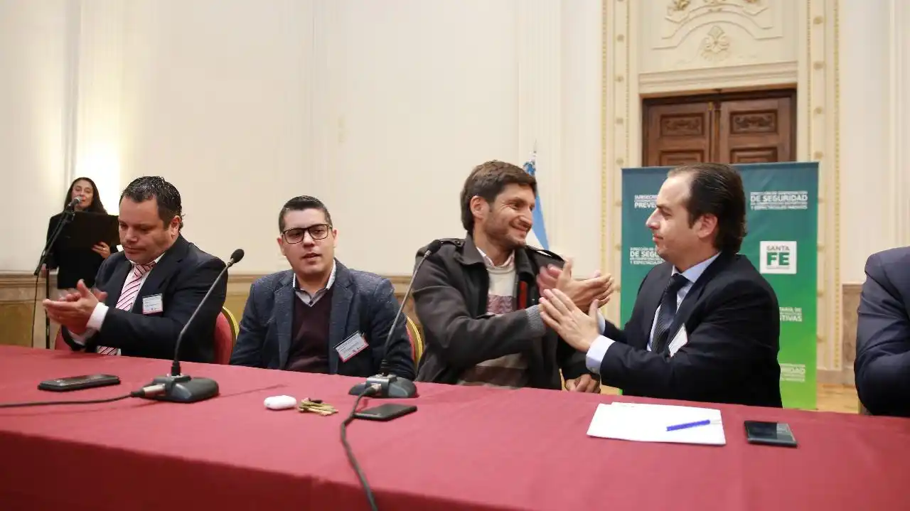 Pullaro abrió el Consejo Federal de Seguridad en el Fútbol en Rosario