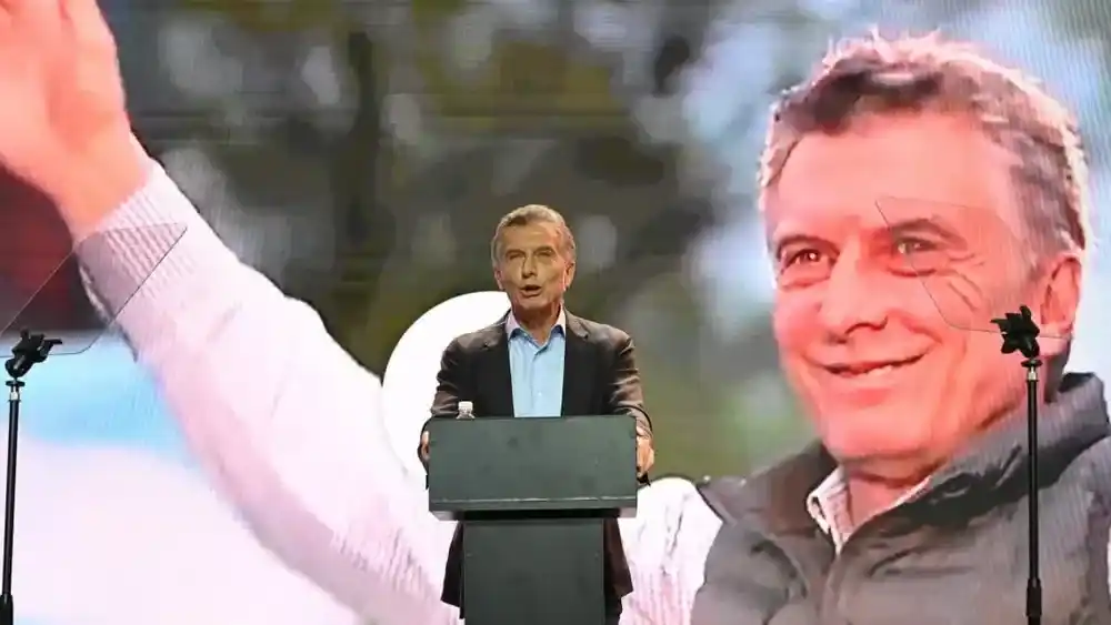 Mauricio Macri toma distancia de Javier Milei