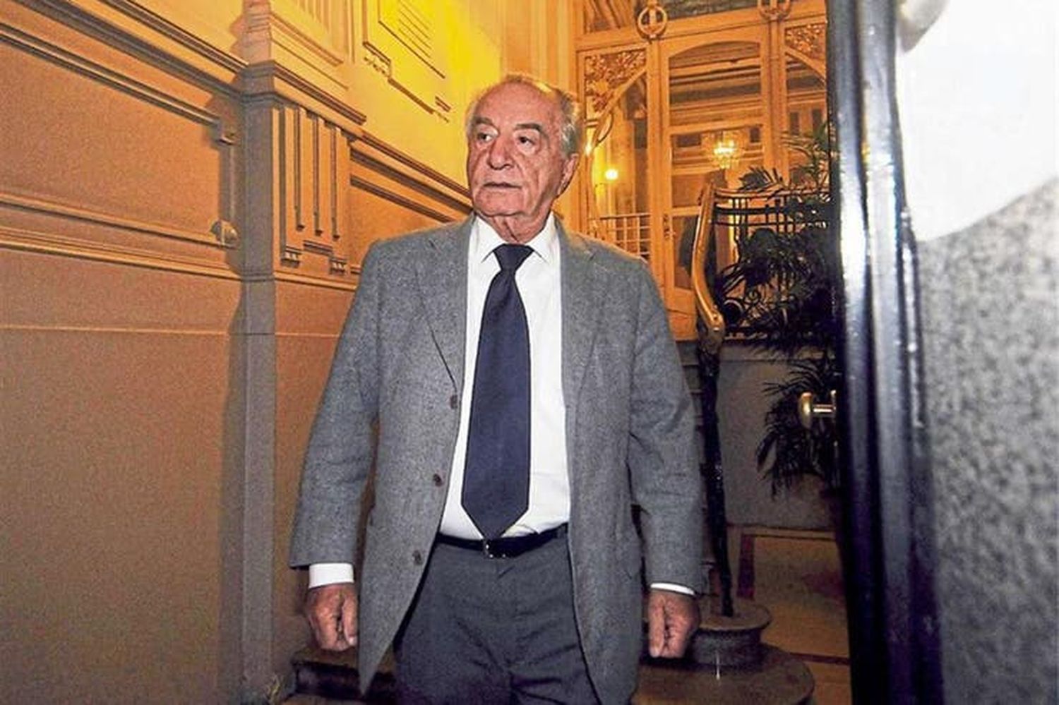 El Sindicato de Comercio acordó un bono de $5.000 por siete meses y elevó el sueldo básico