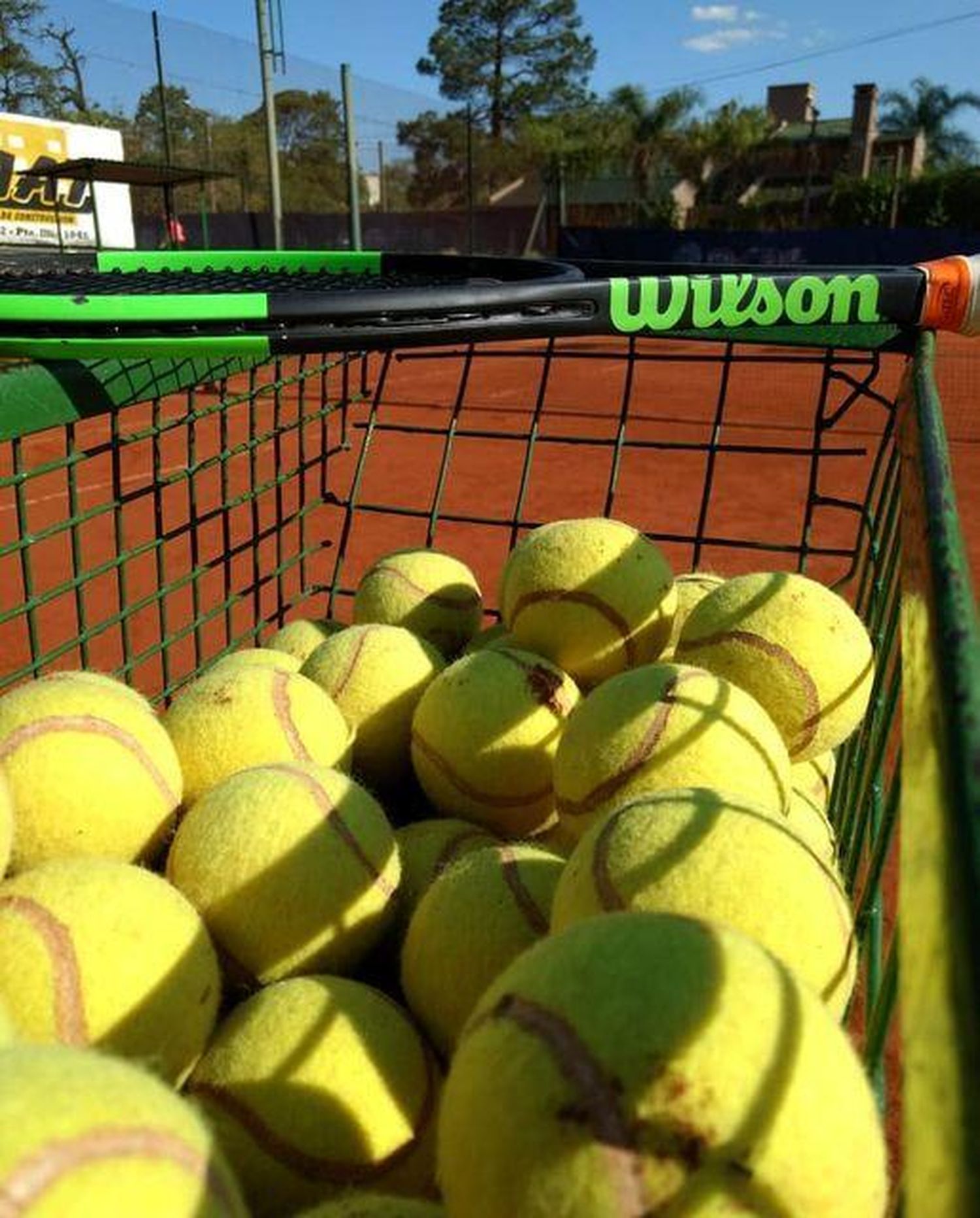 EL CLUB SALTO GRANDE SE PREPARA PARA EL PRIMER TORNEO DE TENIS