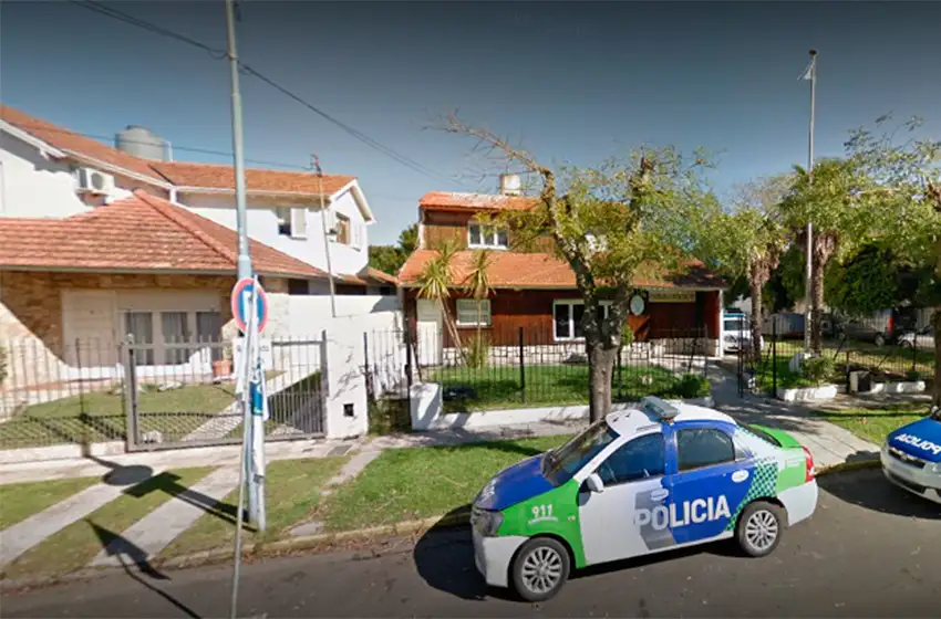 Personal de comisaría 9na actuó en el operativo junto al municipio.