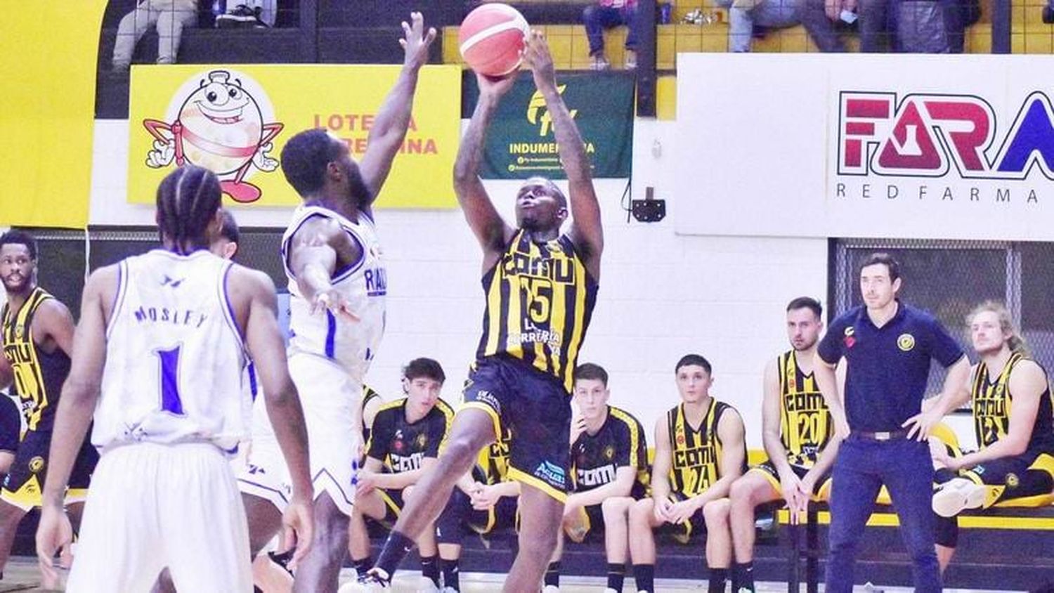 Comu logró su segundo triunfo
en fila al superar a Riachuelo