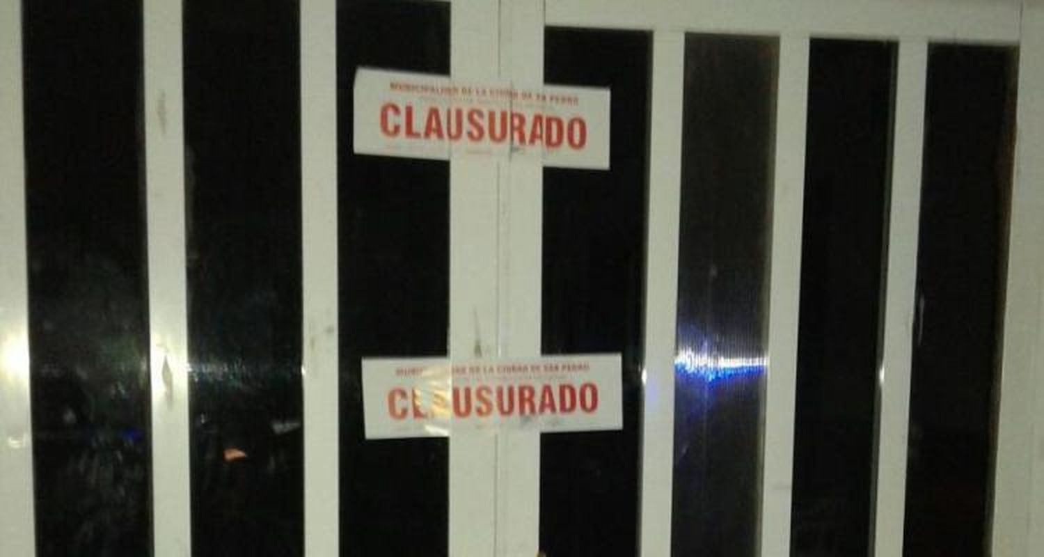 Dos clausuras por falta de habilitación en un operativo este sábado