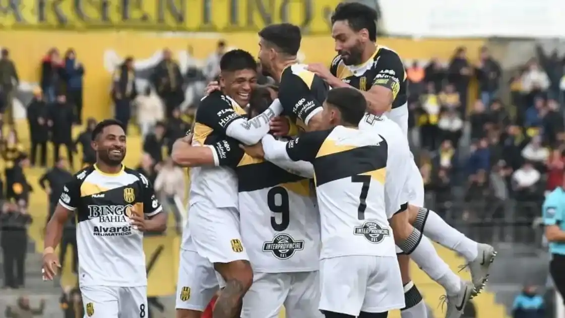 FOTO EMMANUEL BRIANE / LA NUEVA Olimpo ganó por quinta vez seguida.