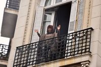 La Justicia le permitió a Cristina Kirchner usar el balcón con “prudencia”