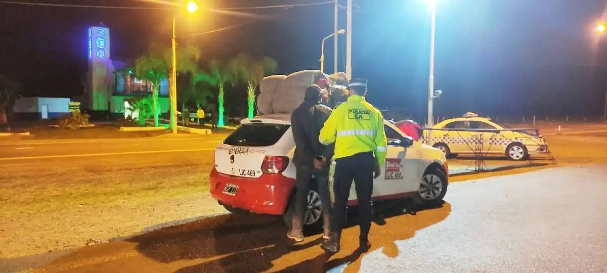 Un remisero concordiense se vio afectado por llevar un pasajero que resultó tener pedido de captura en Neuquén