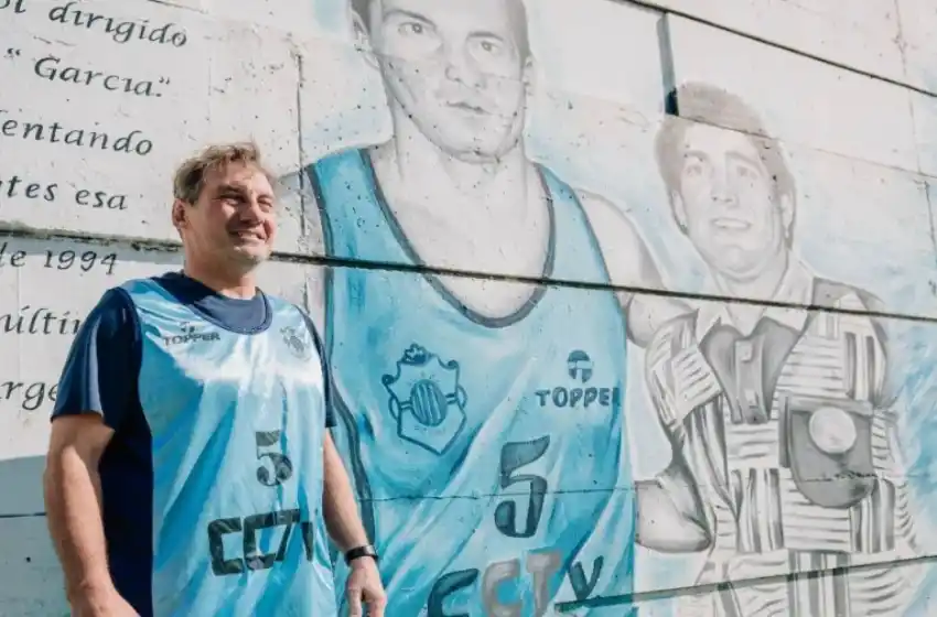 Peñarol y un merecido homenaje en vida para el gran capitán