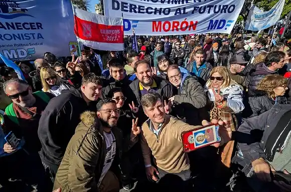 Lucas Ghi y una advertencia al poder judicial tras la movilización por Cristina: "No estamos pasivos ni adormecidos"