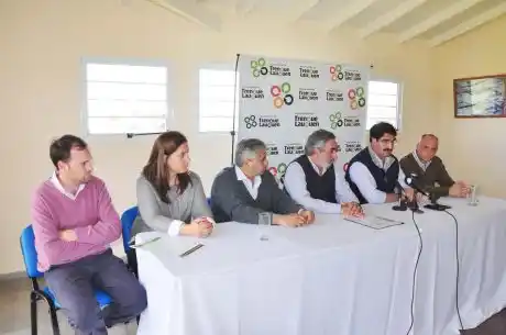 Villegas: Reunión de intendentes de distritos afectados por inundaciones 