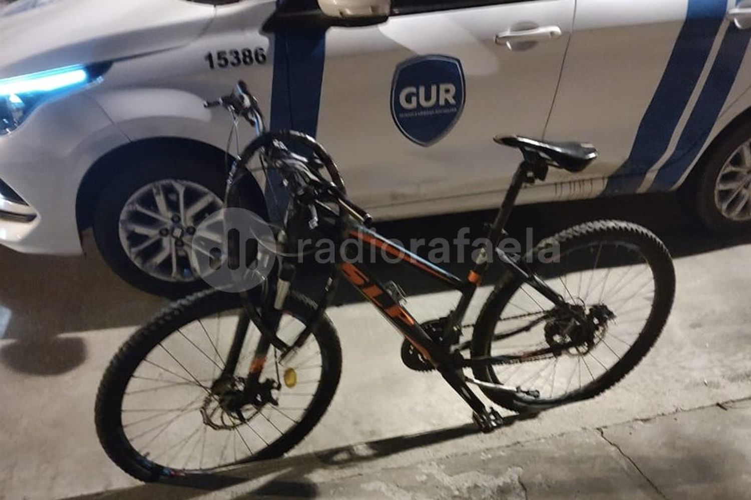 Se olvidó la bicicleta en la calle sin medidas de seguridad y la GUR le avisó